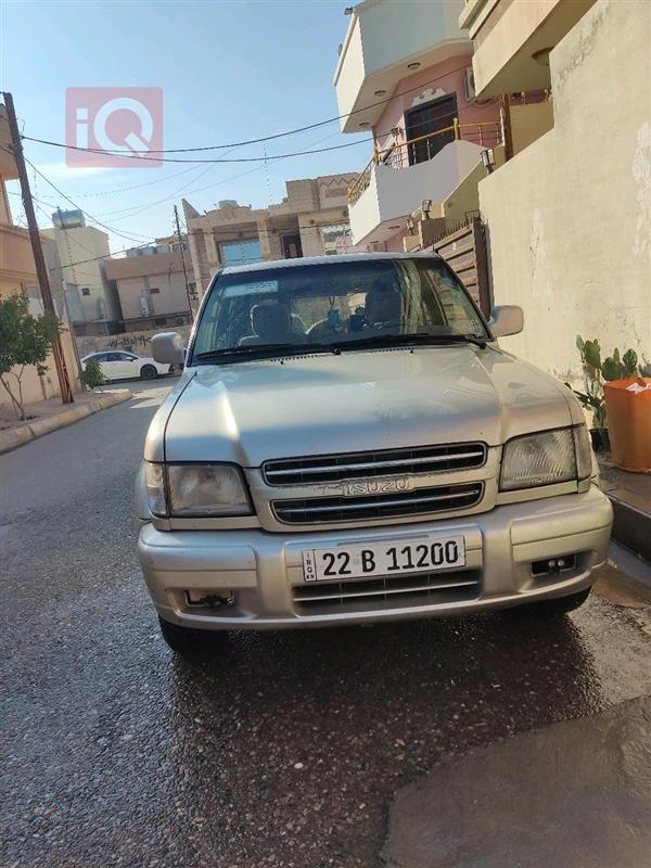 اسوزو تروبر 2001 للبيع في العراق - كركوك